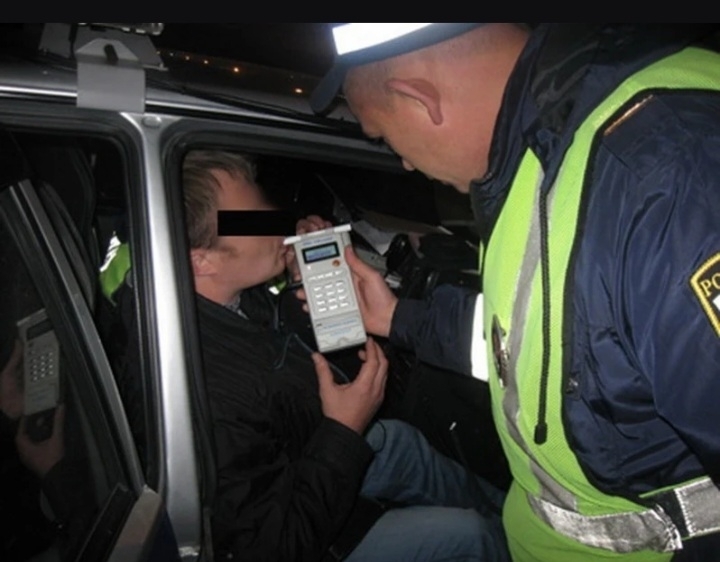 Кәкрене ҡәбер төҙәтә