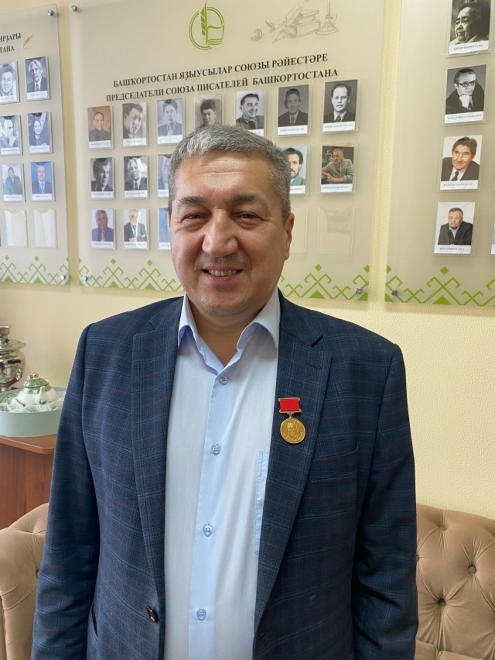 Венер Исхаҡовҡа - Шукшин миҙалы!