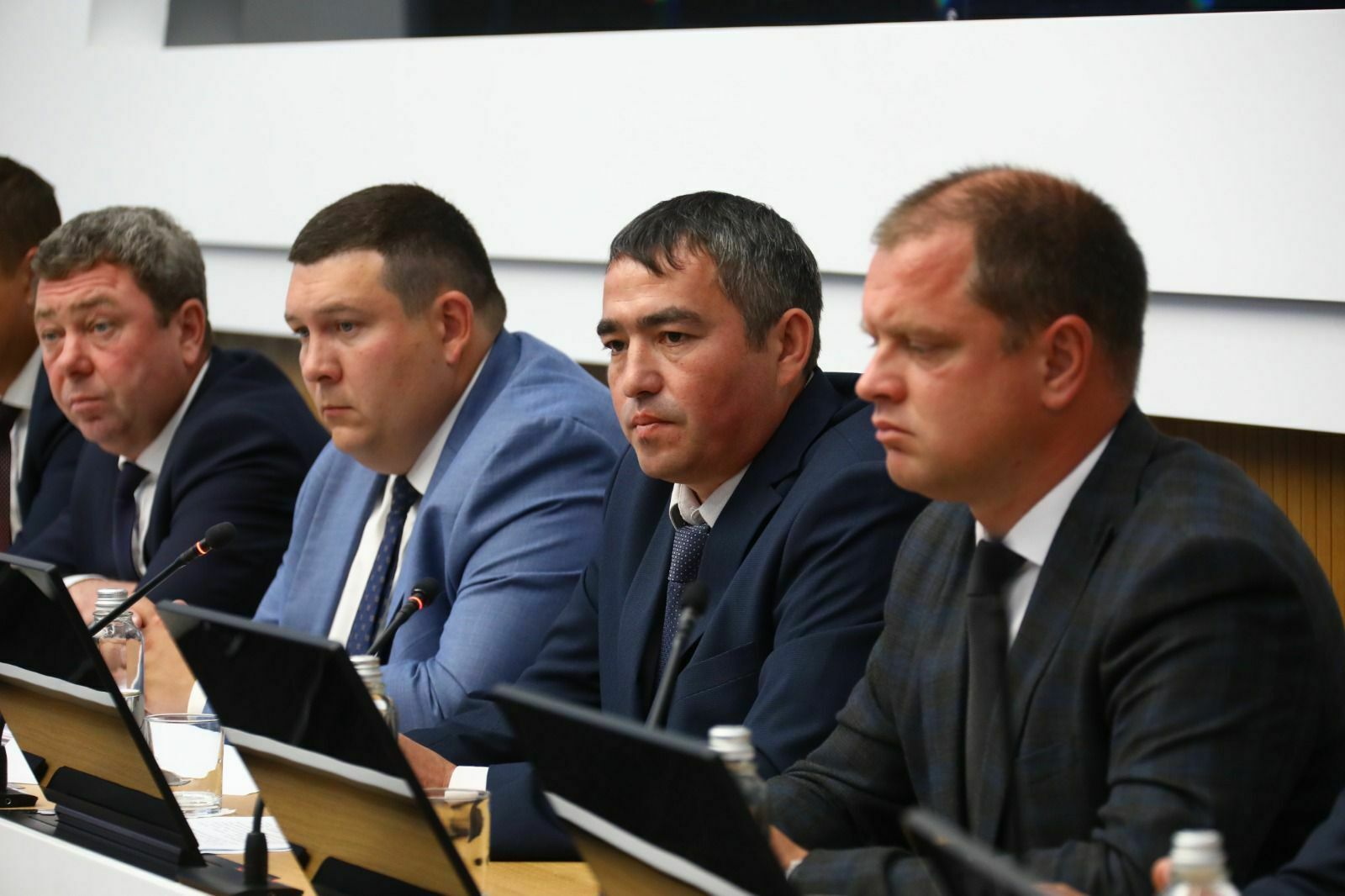 Иҡтисади өҫтөнлөктәре ҙур