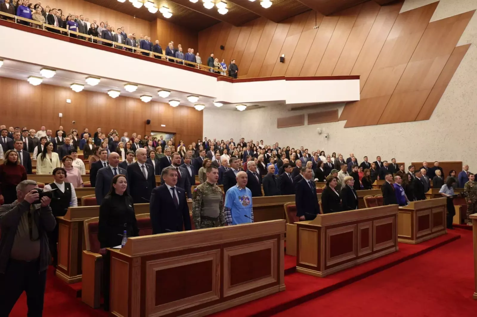 Мәктәптәр, балалар баҡсалары асыла