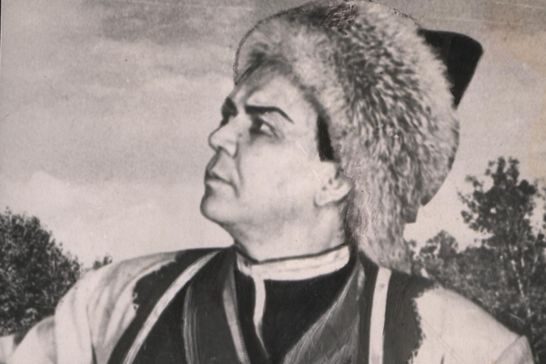 “Ун көндән ашыу ағырһың. Яр башында күмәк өйҙәр ултырыр"