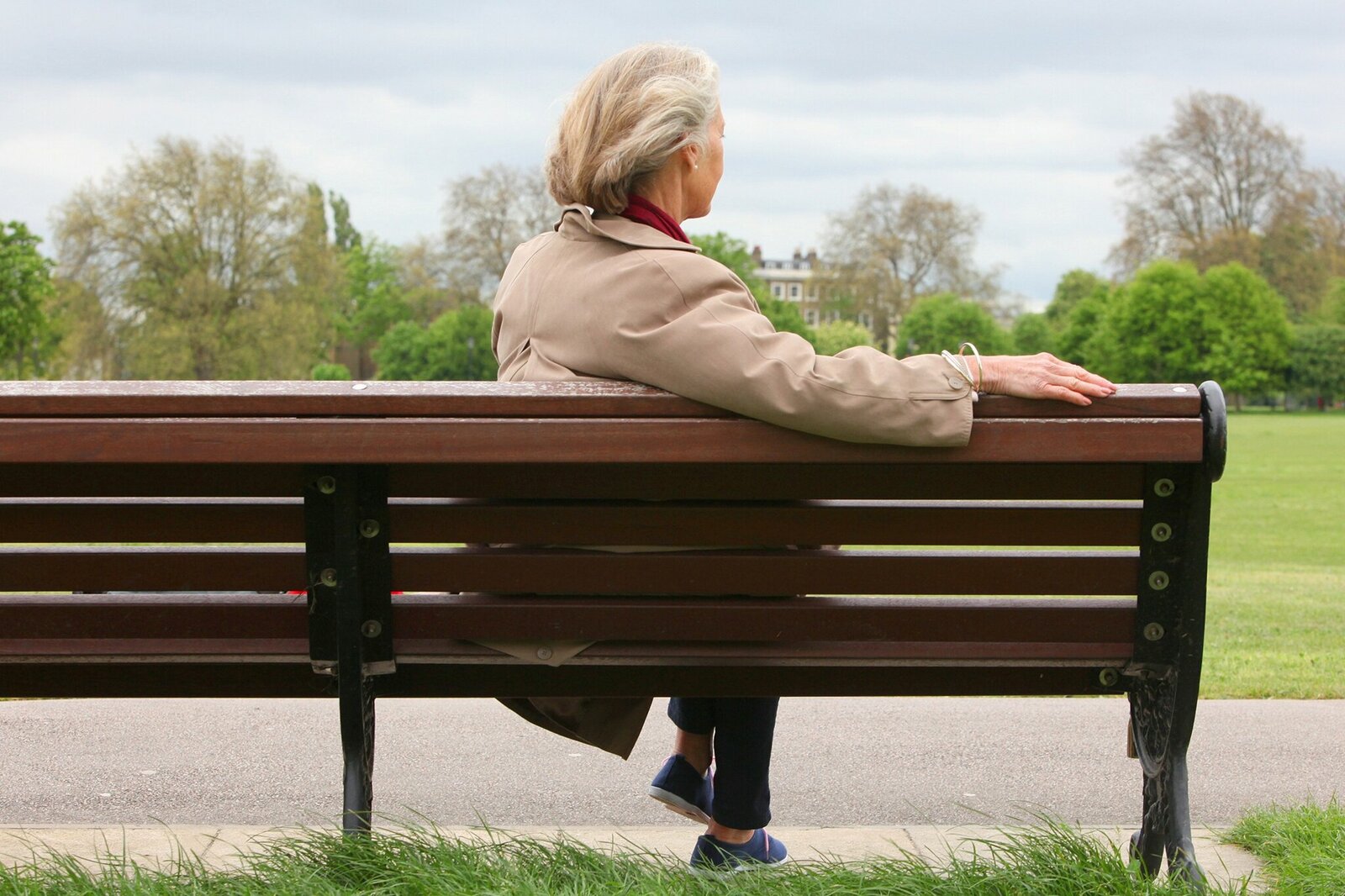 Минең дә бәхетле булырға хаҡым бар бит