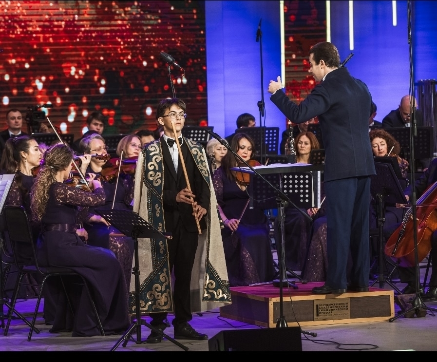 "Тамыр"ҙың концертына килегеҙ!