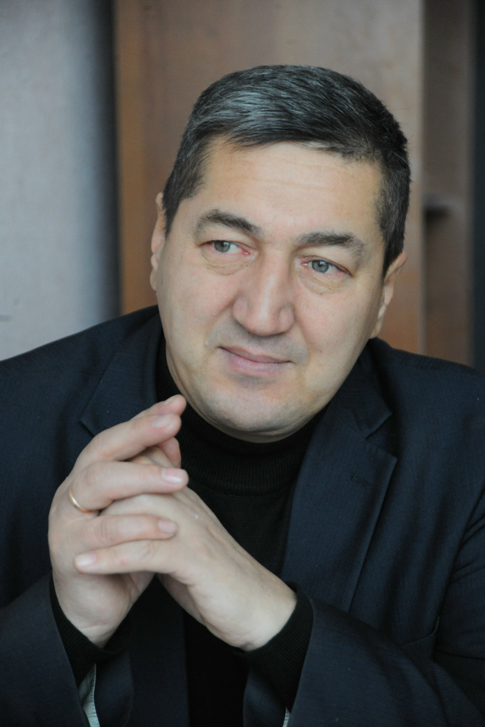 Йәмғиәттәге проблемаларҙы асыусы яҙыусы