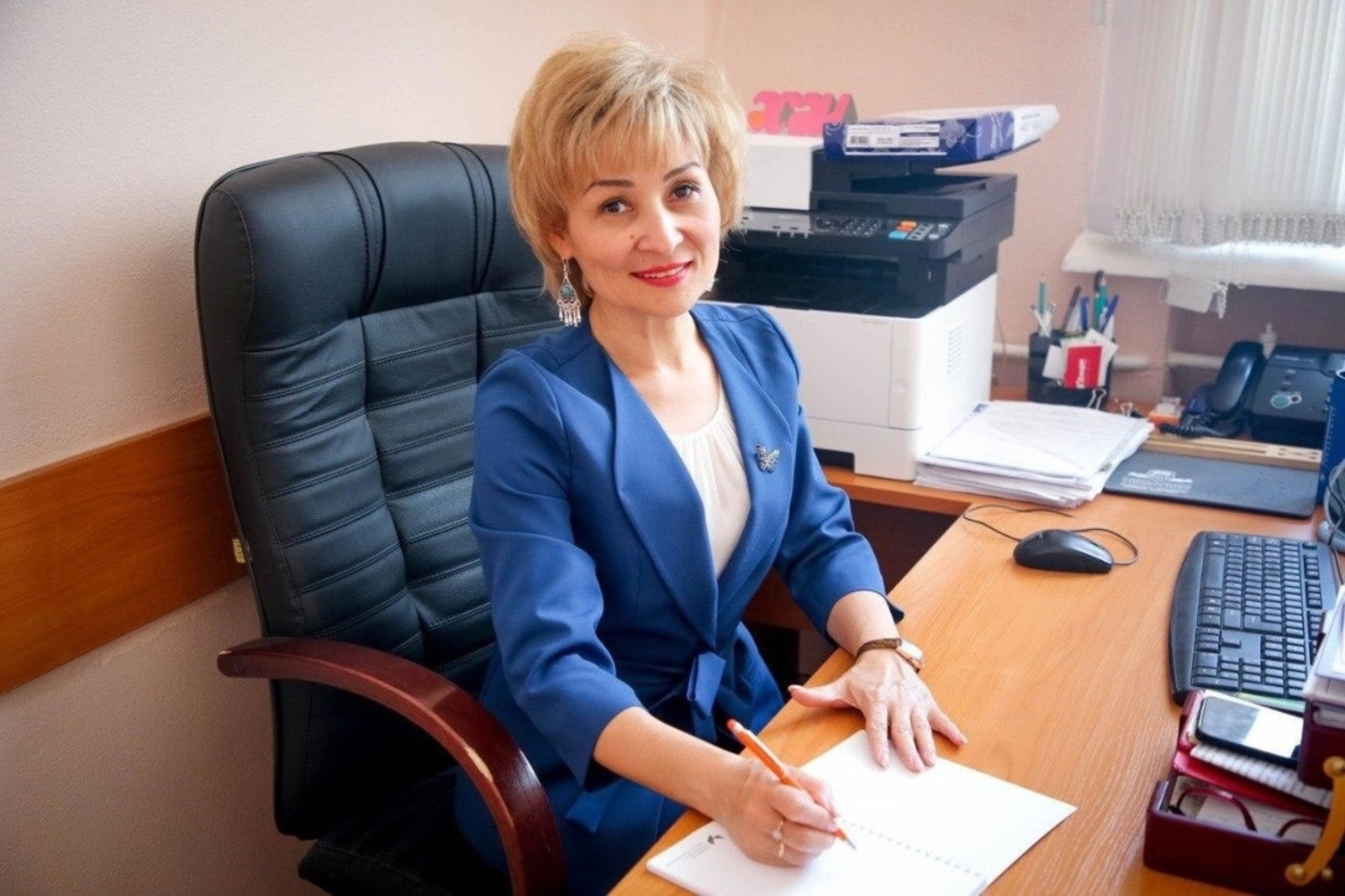 “Илағым килһә – илайым, көлгөм килһә, көләм!”