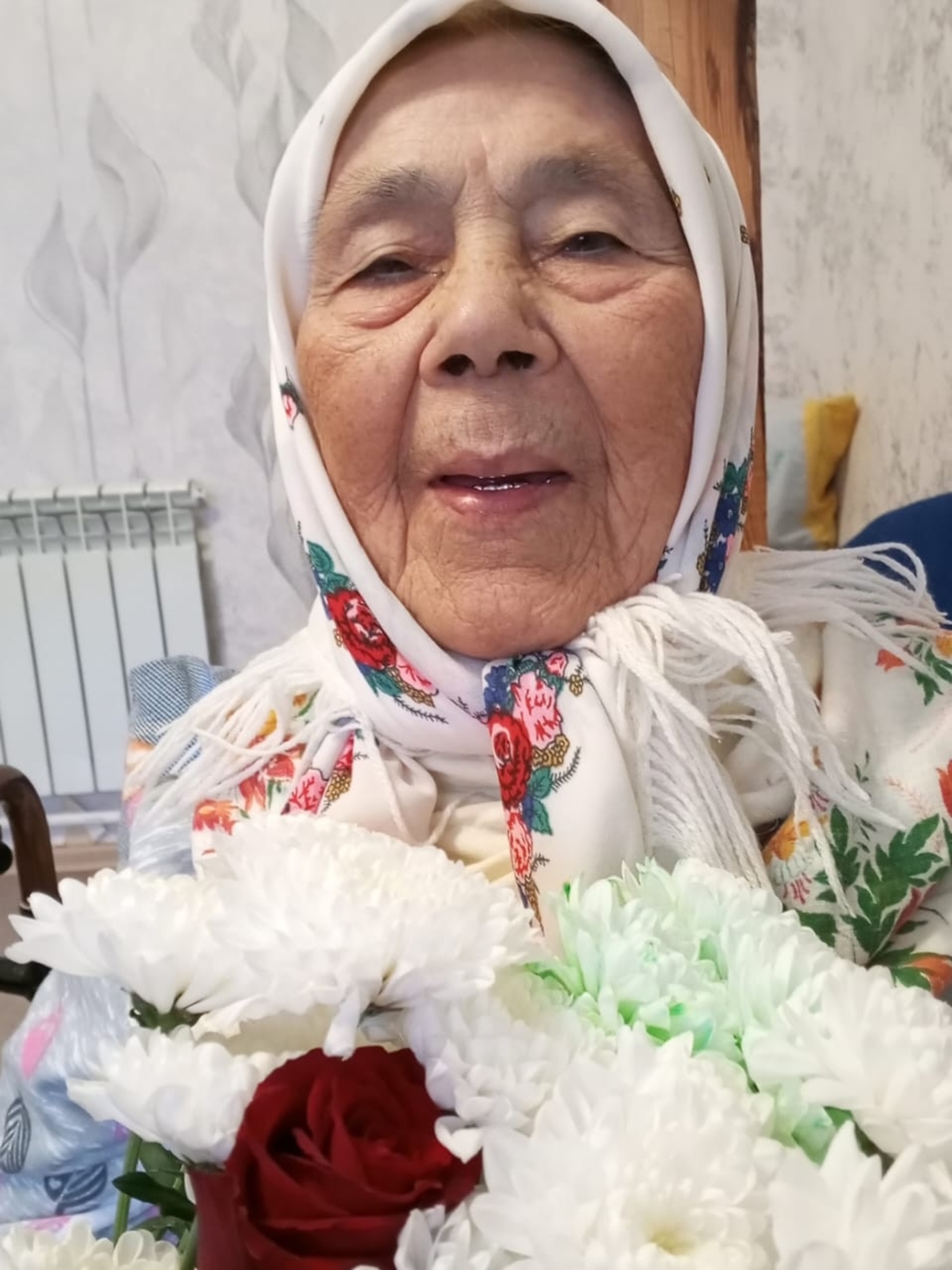 "Әйҙә икенсе Раузаға өйлән дә ҡуй"    Дәриғәт РӘХИМОВ