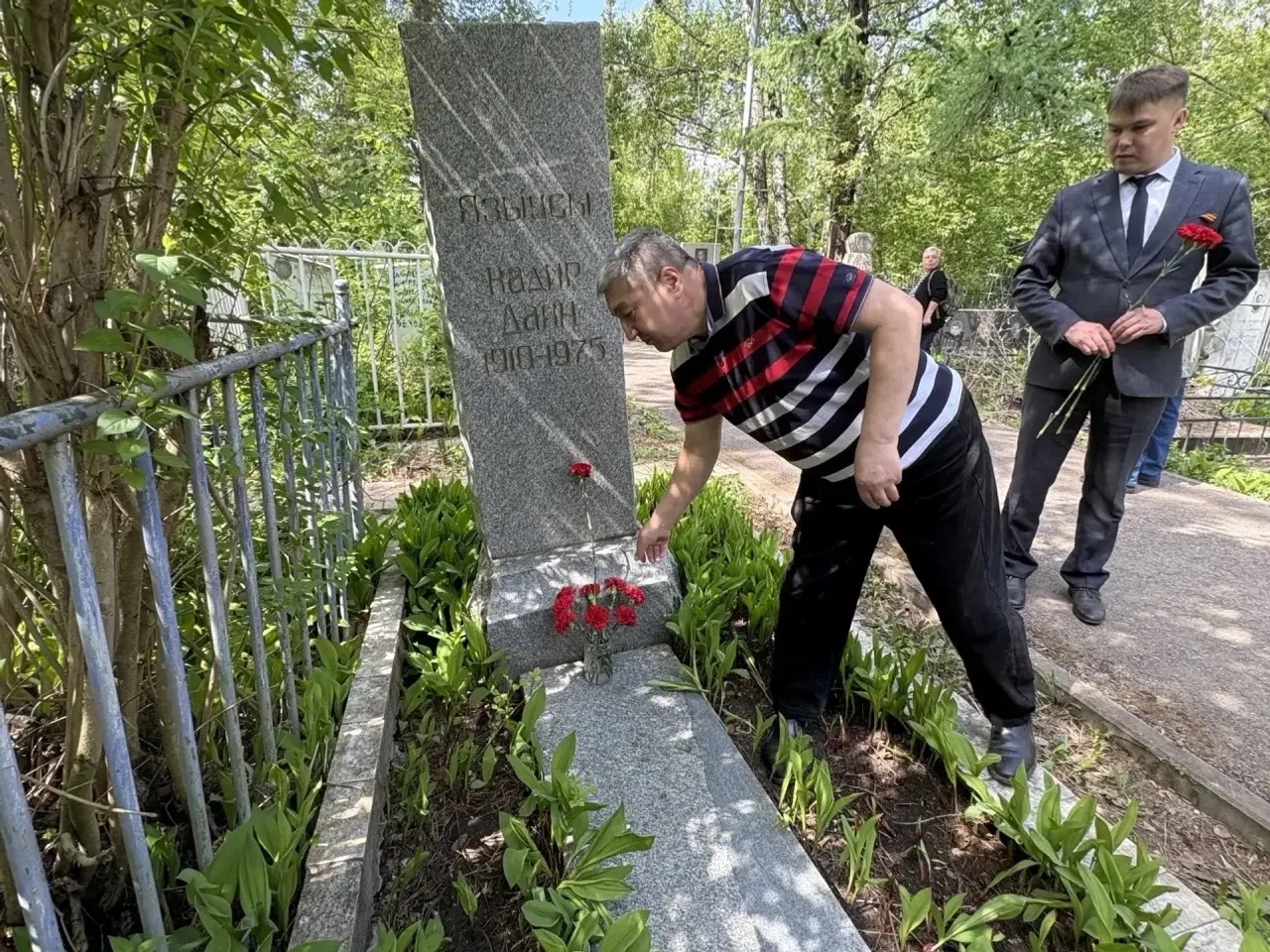 Улар ҡәләмдәрен ҡоралға алмаштырҙы