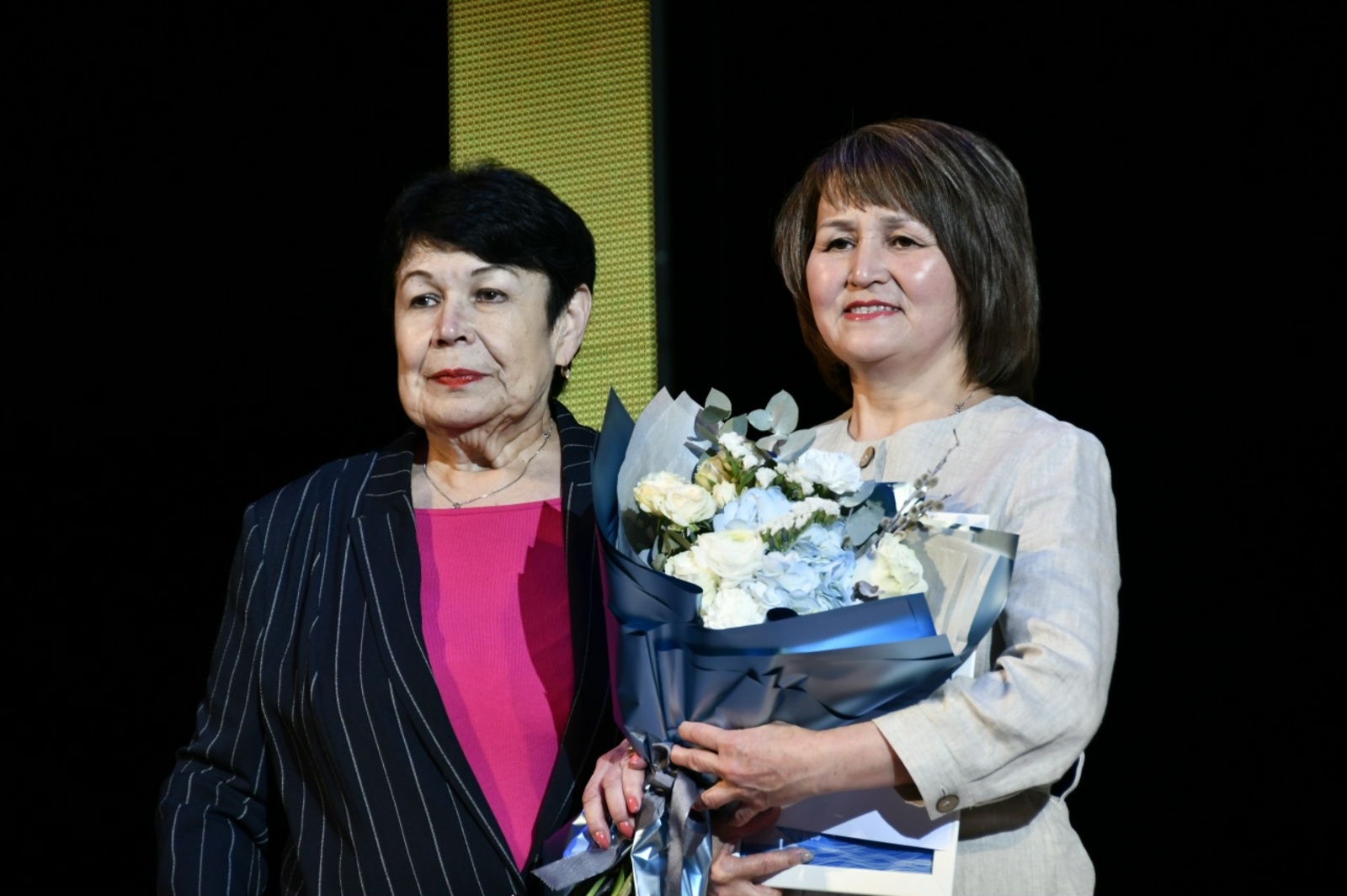 «Хисте һары япраҡ итеп Һиптем инде...»   Зөлфирә ҠАРАҒУЖИНА