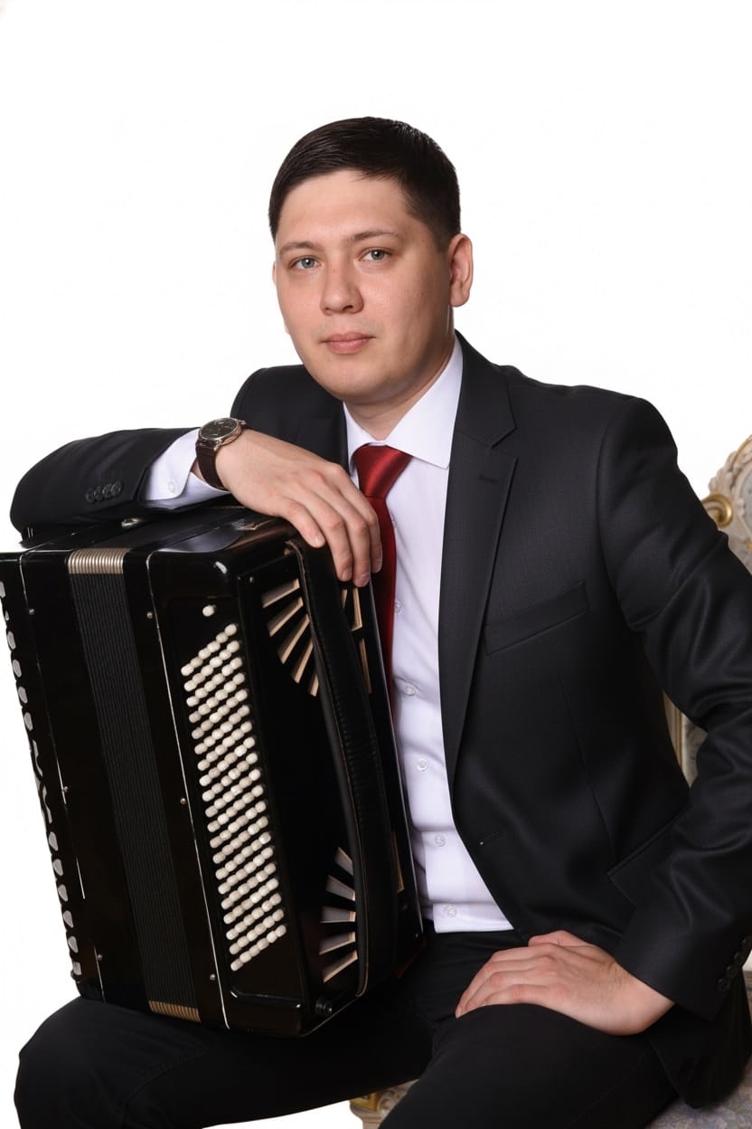 Рәмис Хәкимовҡа маҡтаулы исем бирелде